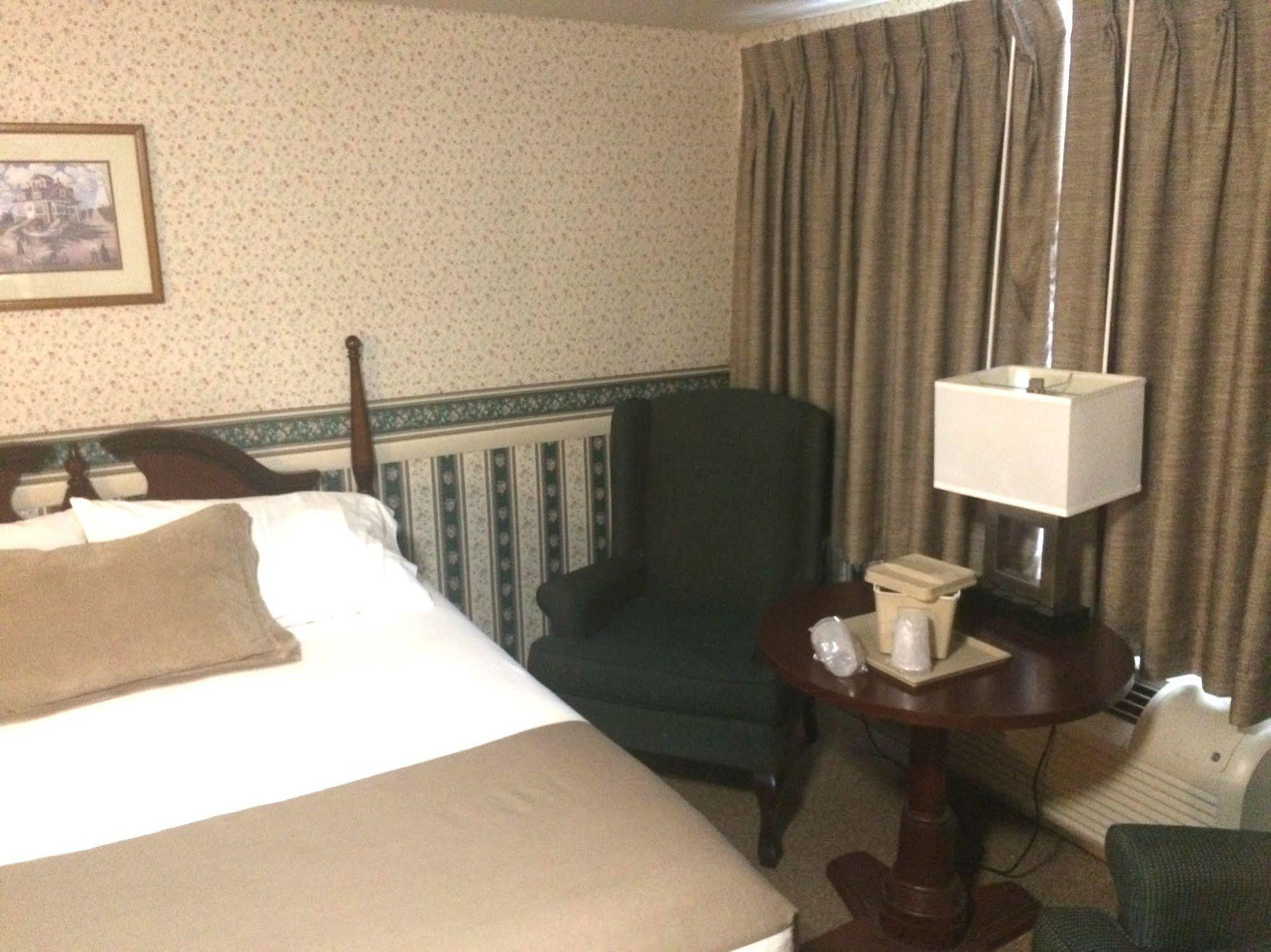 Coachman Inn Кіттері Екстер'єр фото