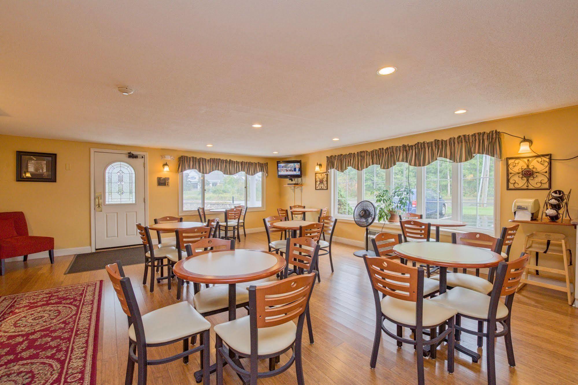 Coachman Inn Кіттері Екстер'єр фото