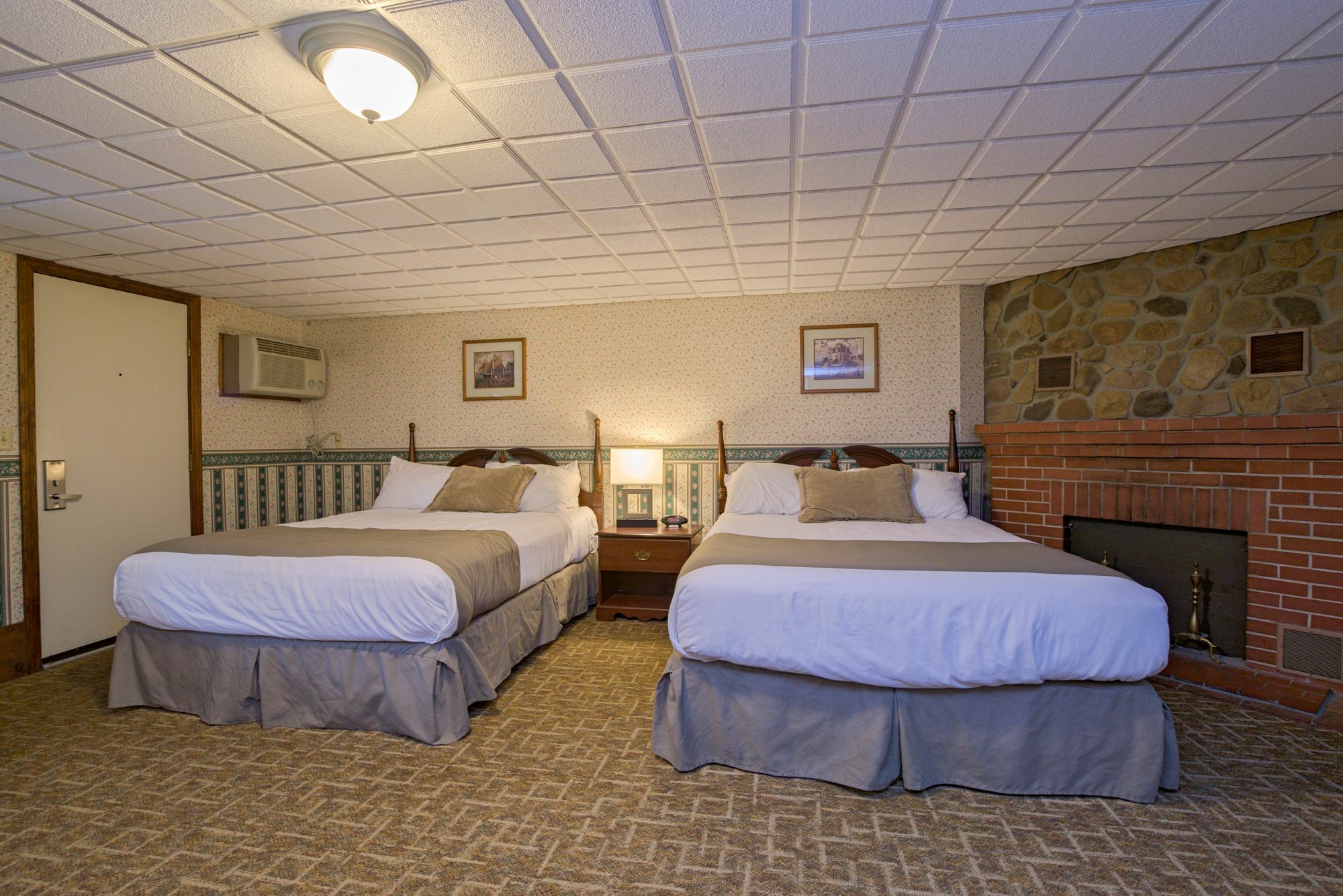 Coachman Inn Кіттері Екстер'єр фото
